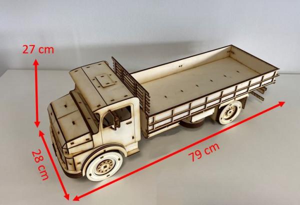MB L-1113 LKW als 3D Großmodel - Modell Abmessungen